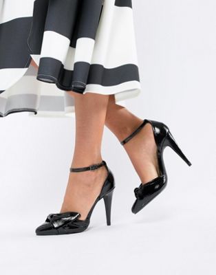New Look bow front cone heel shoes