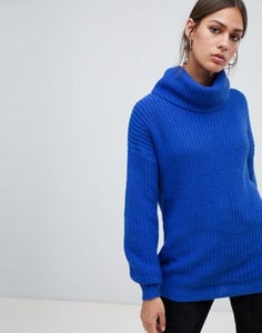 b.Young high neck sweater