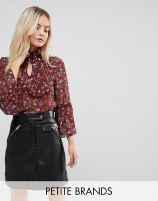Parisian Petite Pussybow Floral Blouse