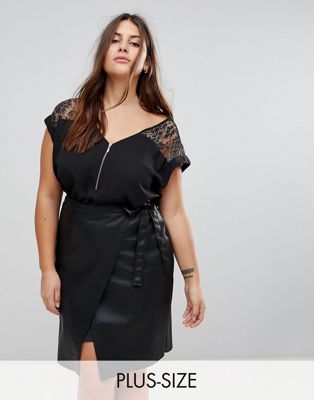 New Look Curve Bubble Hem Foil Lace Insert Top