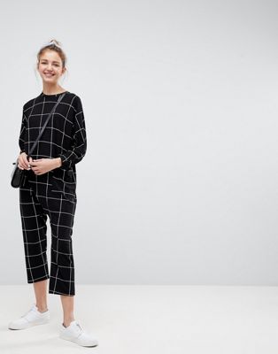 Minimal Jersey Jumpsuit with Batwing Sleeve in Check Print