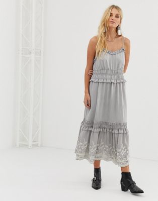 Moon River Embroidered Midi Dress