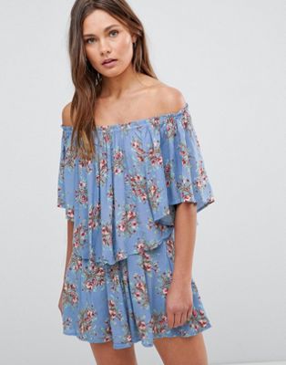 En Creme Off Shoulder Floral Crop Top With Back Lace Up Strings