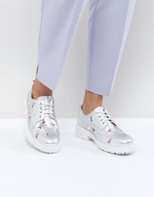 Essentiel Antwerp Leather Brogues with Embroidery