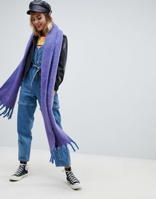 DESIGN bright fluffy tassel scarf