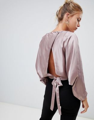 Glamorous tie back top with batwing sleeves